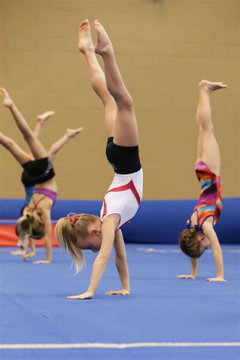 Big gymnastics - Mini 3-4's class (45 min - Co-ed): This class will help the children become more independent and confident in their gymnastics skills. It will help the children learn basic skills using fun and creative tools. The class will continue to focus on balance, coordination, fine motor skills and basic tumbling. The gymnasts will develop a sense of ...